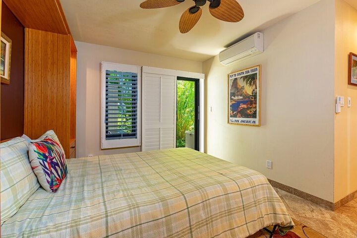 Room 102 of 245