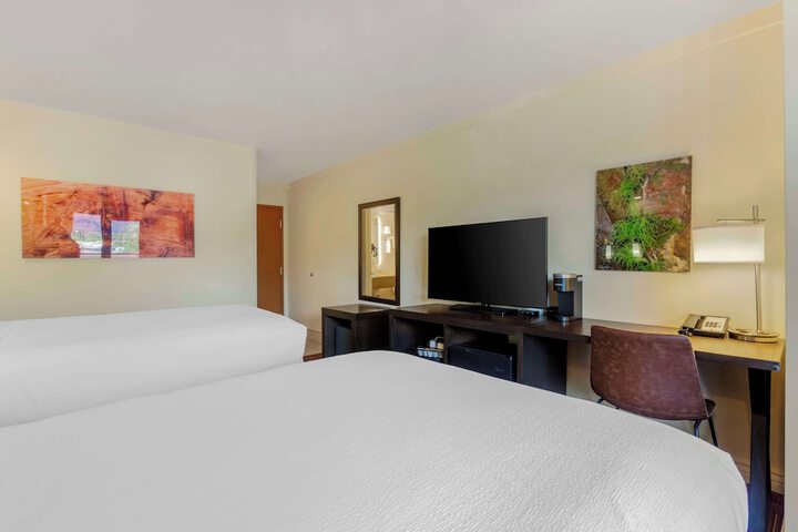 Room 15 of 31