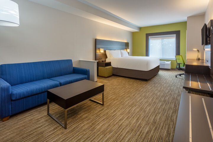 Room 15 of 30