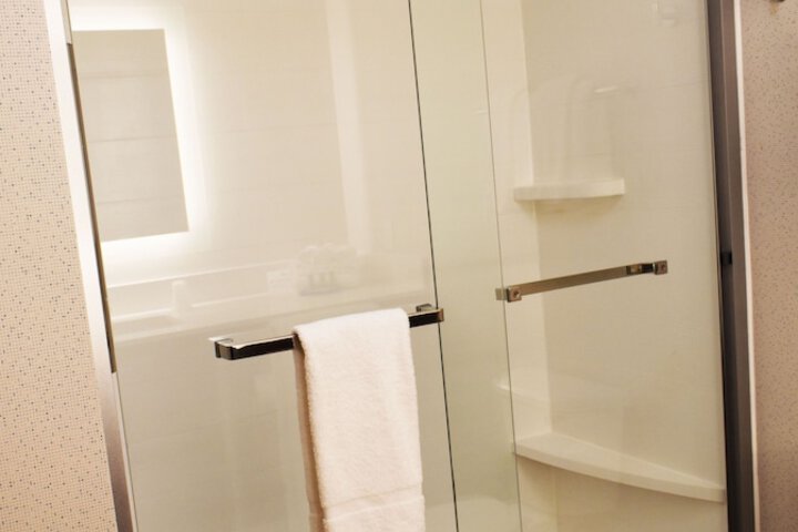 Holiday Inn Express & Suites Albany by IHG
