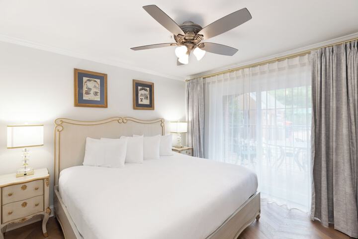 Room 18 of 29