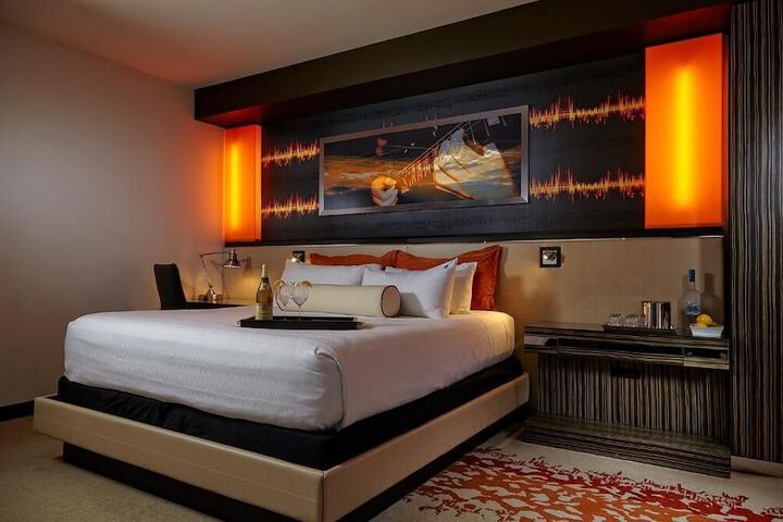 Room 5 of 29