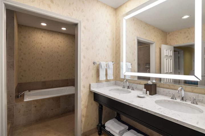Wild Dunes Resort – Sweetgrass Inn and Boardwalk Inn
