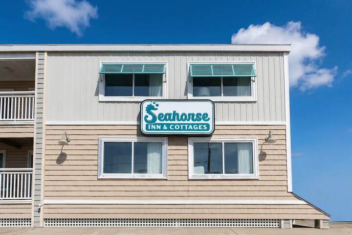 Seahorse Inn and Cottages