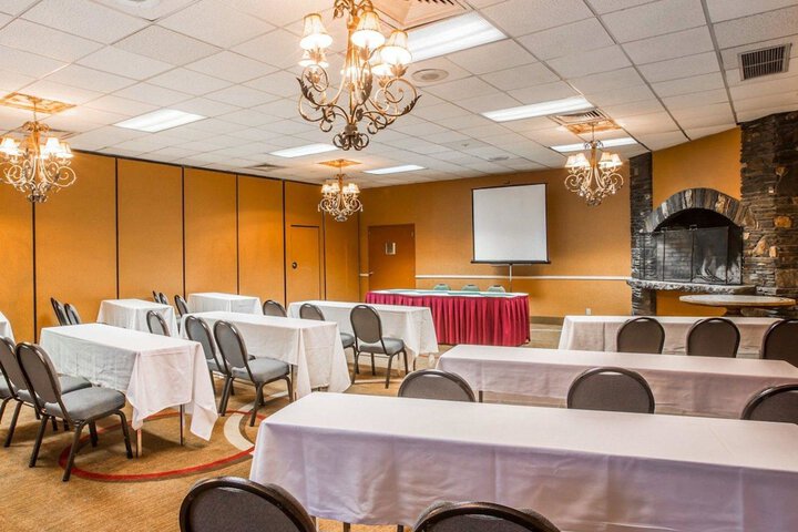 Quality Inn & Conference Center Brattleboro North