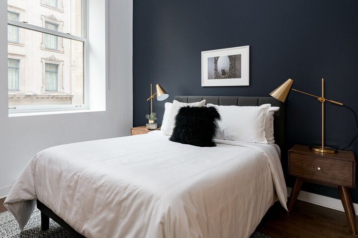 Room 17 of 22