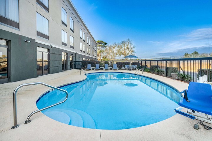 La Quinta Inn & Suites by Wyndham-Albany GA