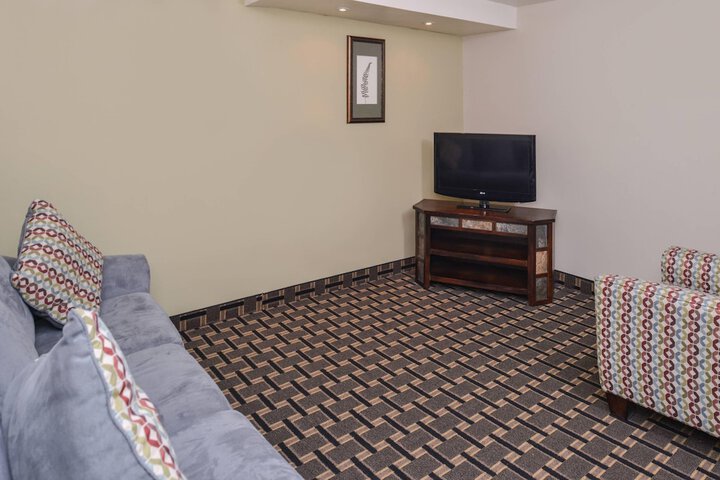 Quality Inn & Suites Montebello - Los Angeles