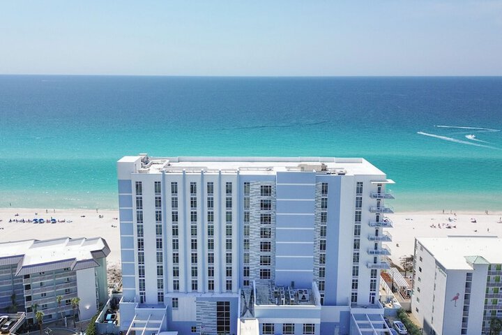 Hampton Inn & Suites Panama City Beach-Beachfront