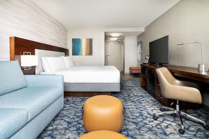Room 16 of 50