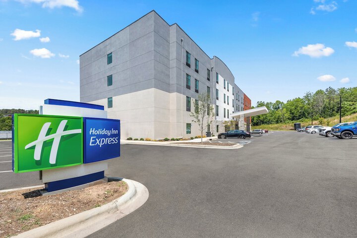 Holiday Inn Express Asheville Woodfin by IHG
