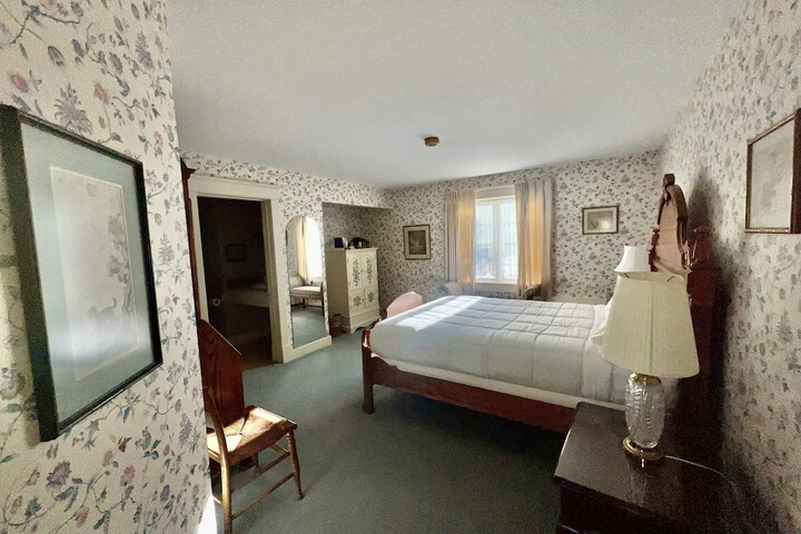 Strawtown Inn & Events