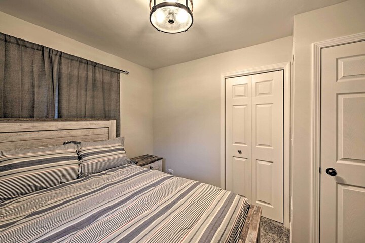 Updated Twin Lakes Cottage Walk to Lake Mary