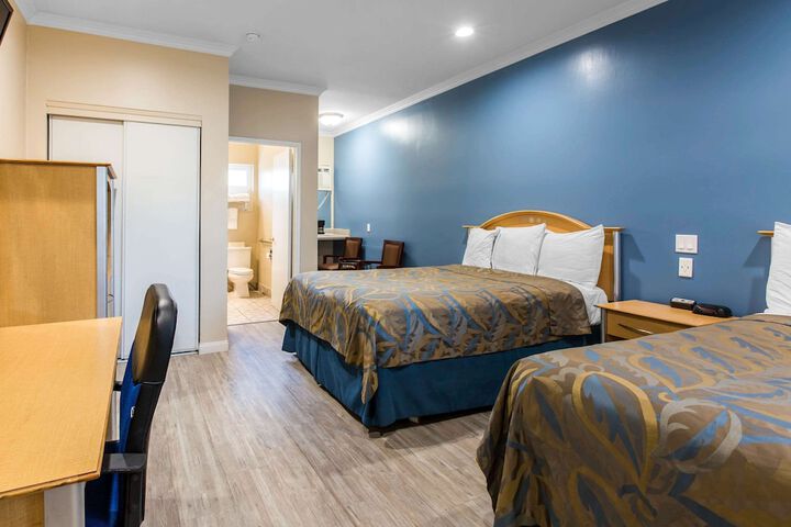 Room 16 of 29