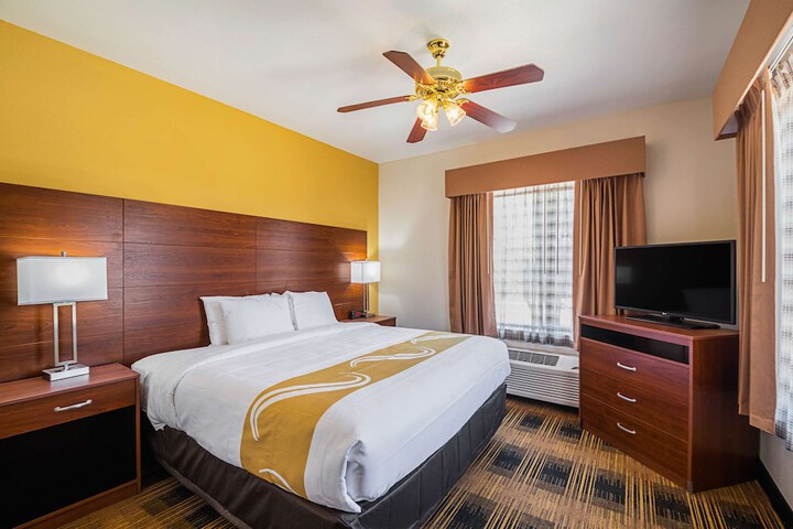 Room 19 of 49