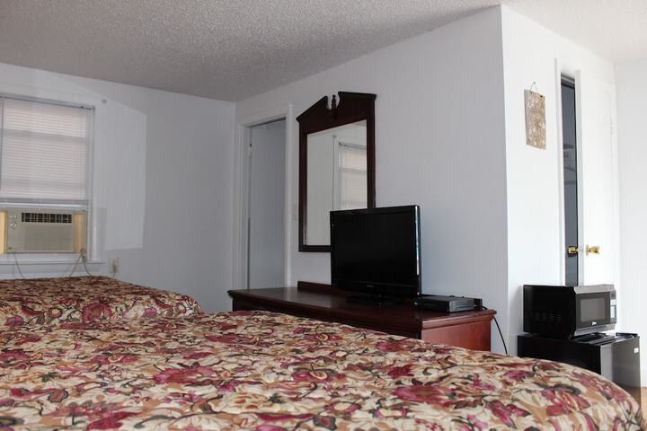 Room 26 of 38