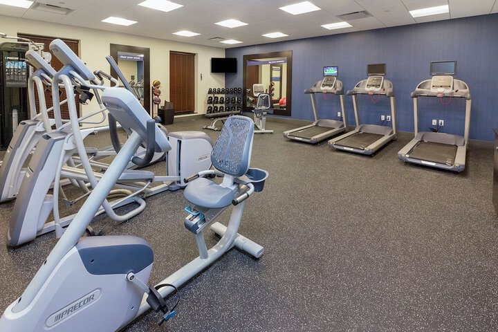 Hampton Inn & Suites Morgantown / University Town Centre