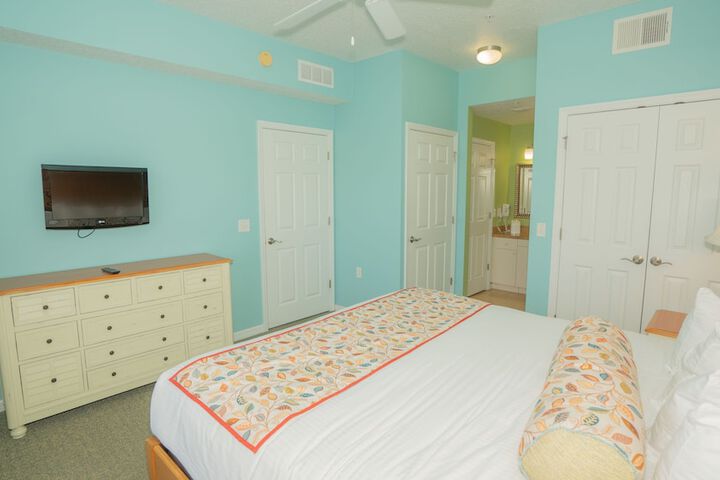 Barefoot Suites