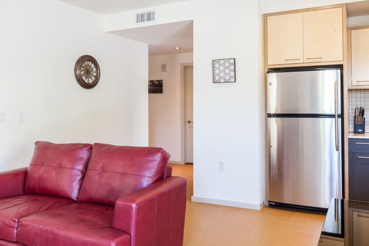Room 17 of 48