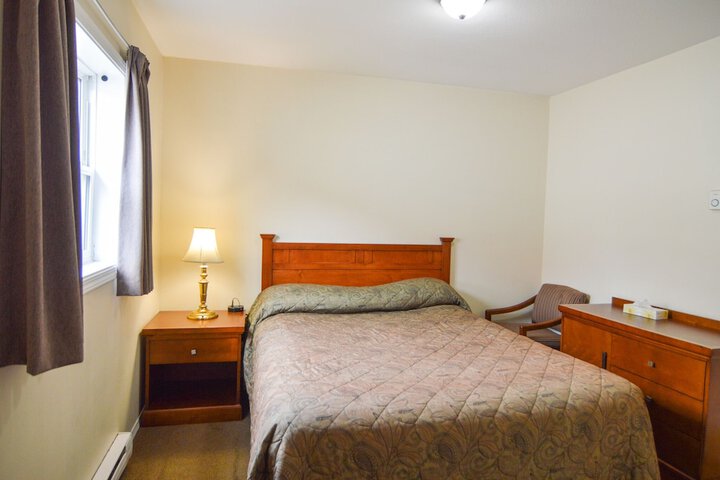 Room 33 of 70