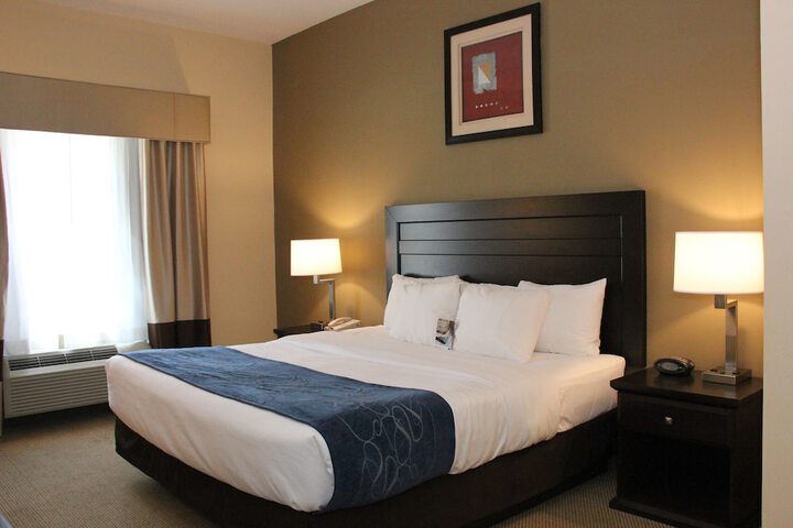 Room 16 of 40