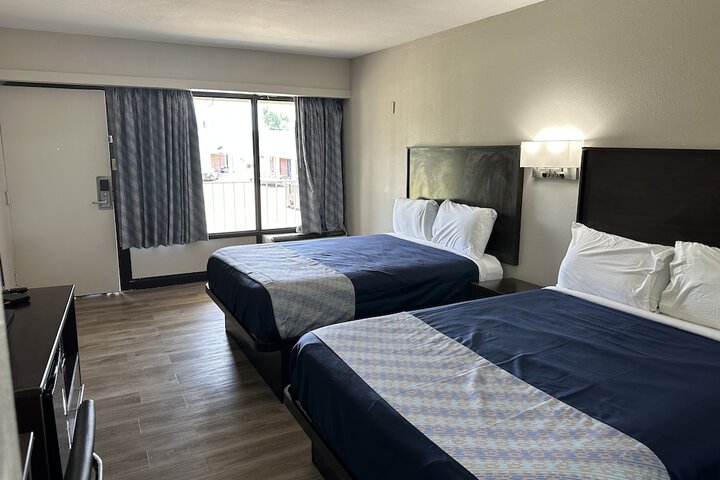 Room 12 of 13