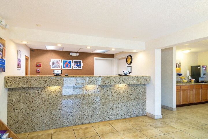 Motel 6 Alsip IL