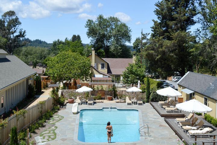 Pool 17 of 105