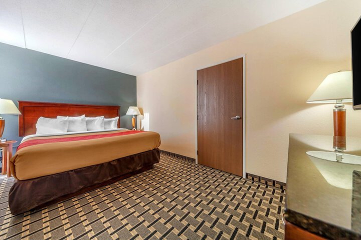 Econo Lodge Inn & Suites Brookings