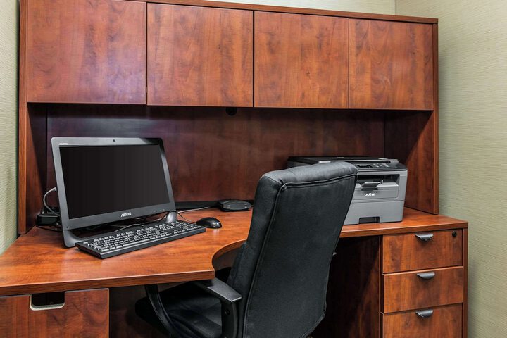 Business Center 25 of 25