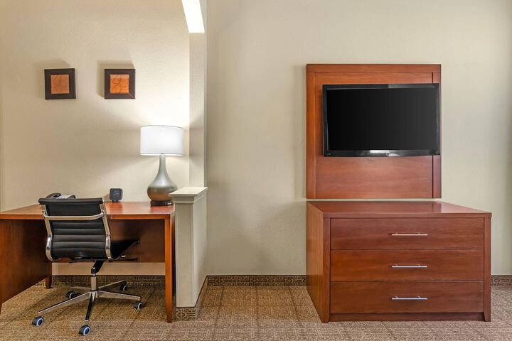 Comfort Suites Deer Park Pasadena
