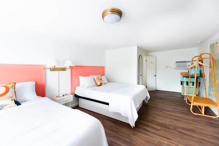 Royal Palms Motel