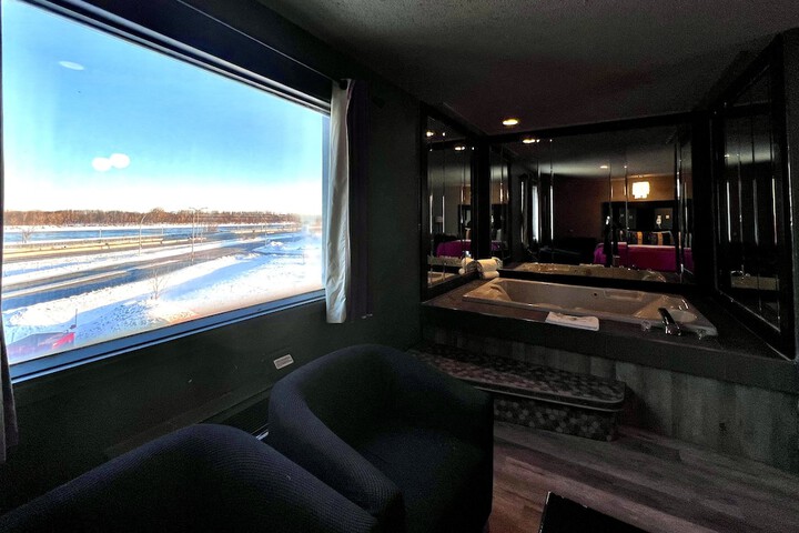Room 21 of 59