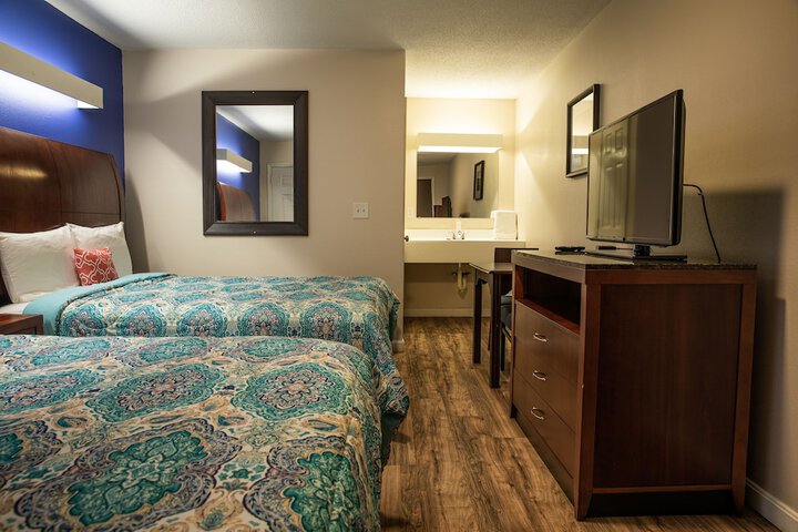Room 34 of 71