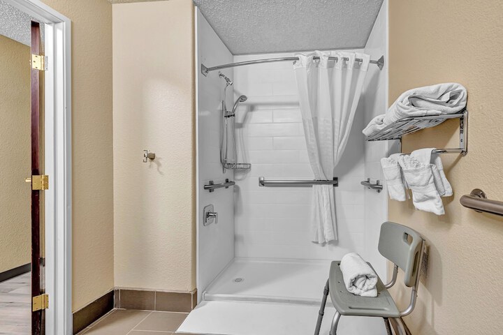 Comfort Suites Lakewood - Denver