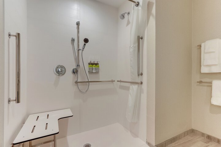Room 42 of 78