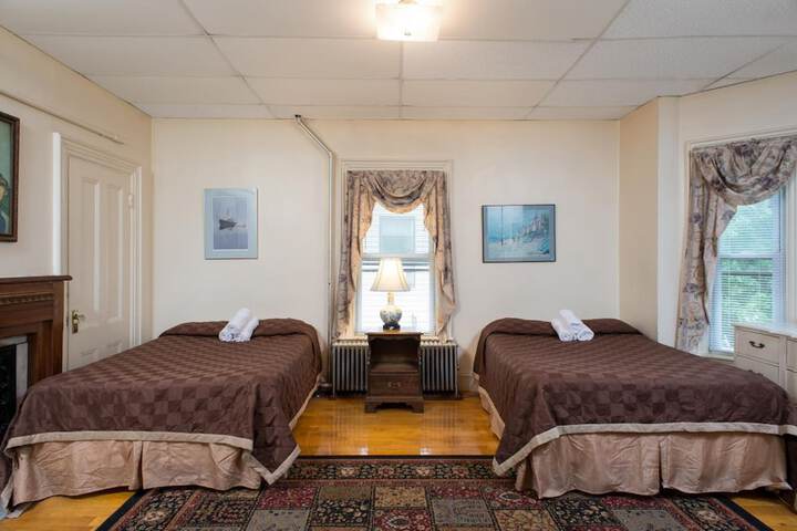 Room 22 of 30