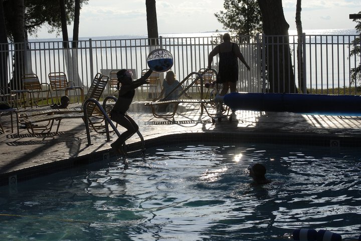 Pool 4 of 38