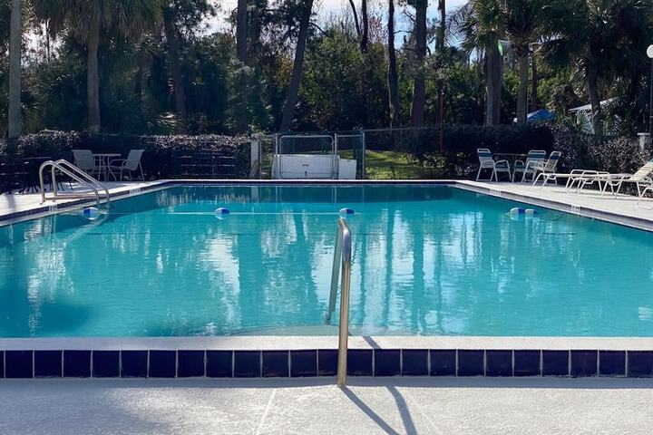 Pool 12 of 35