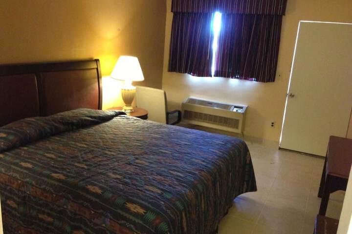 Room 21 of 39