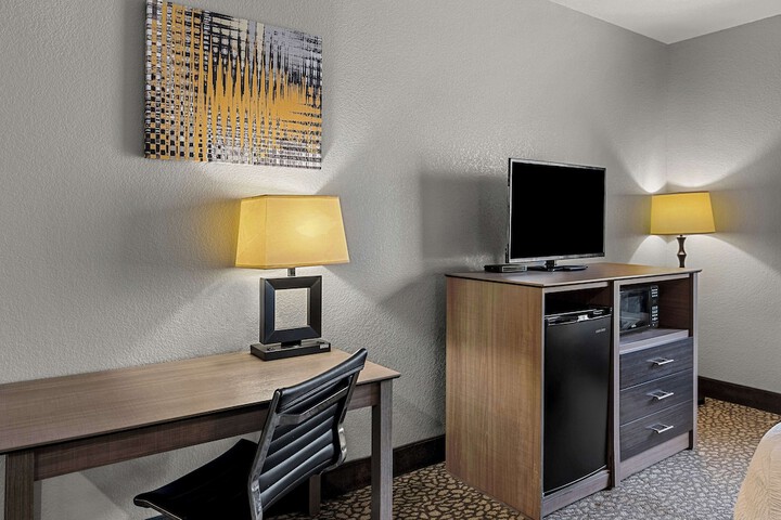 Best Western Sherwood Inn & Suites