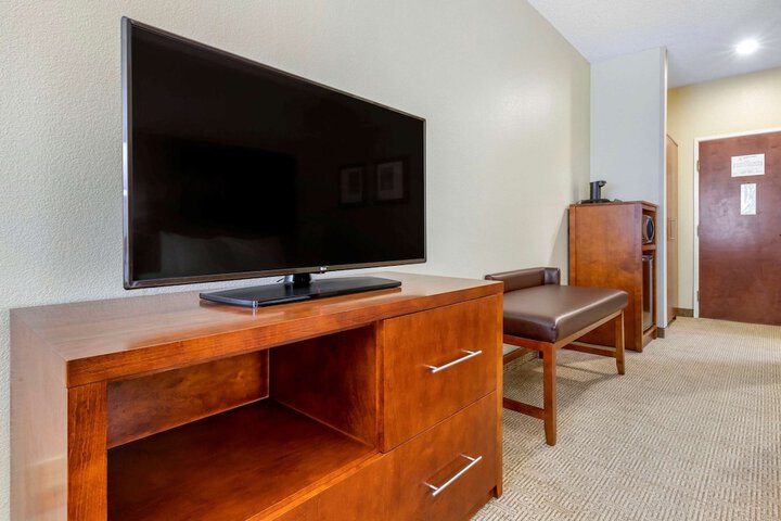 Room 41 of 47