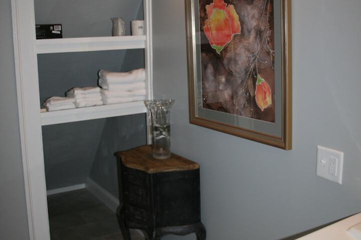 Room 43 of 63