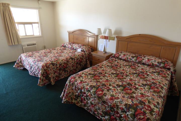 Room 27 of 35