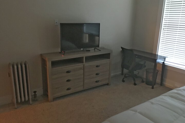 Room 25 of 37