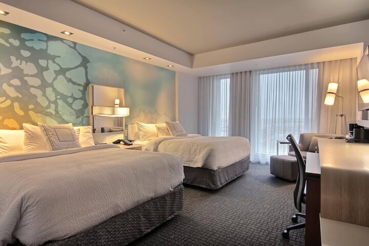 Room 52 of 70