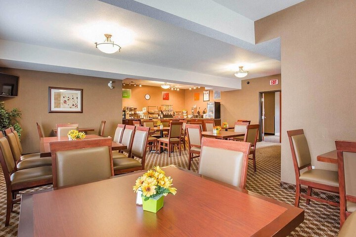 Comfort Inn & Suites