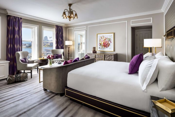 Room 28 of 105