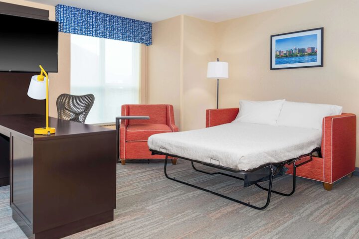 Room 30 of 46