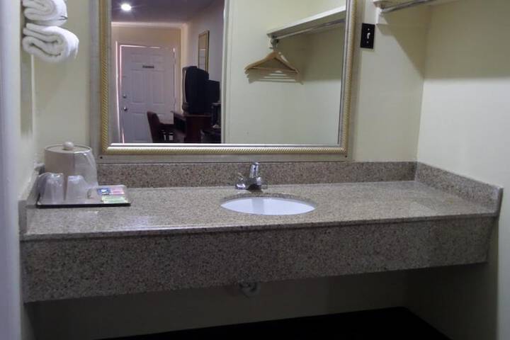 Room 12 of 29